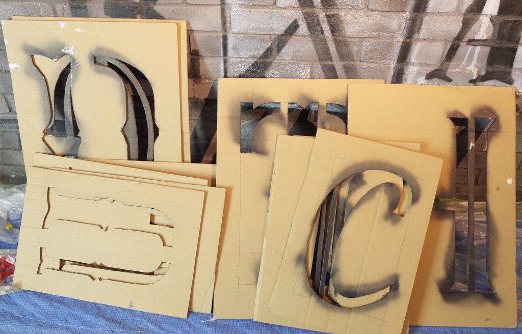 横浜アソビル地下1階『PITCH CLUB ピッチクラブ』は、非日常のアート体験ができる