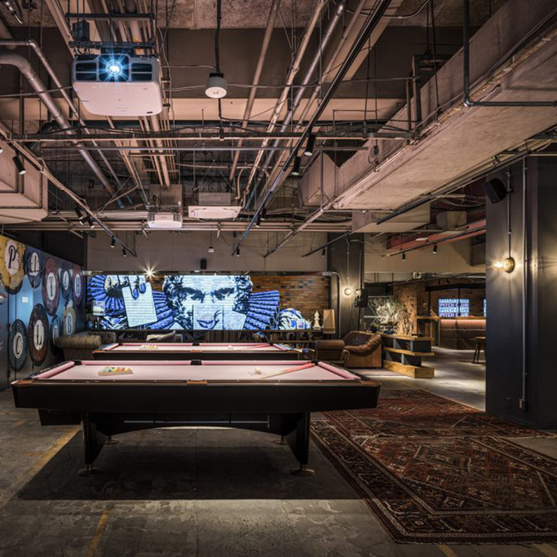 天井のデザインや素材の違いによる効果・影響とは?