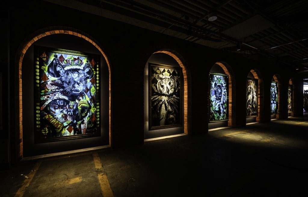 横浜アソビル地下1階『PITCH CLUB ピッチクラブ』は、非日常のアート体験ができる