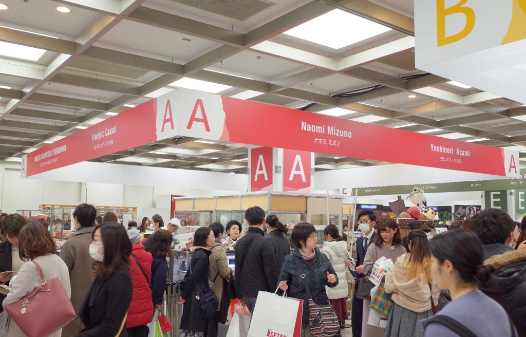 WEBやSNSを意識した店舗ブランディング