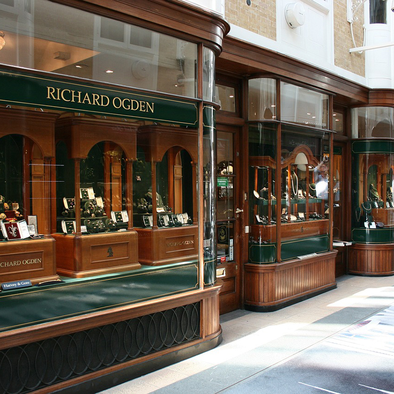 店舗デザインにおける効果的な商品の陳列手法