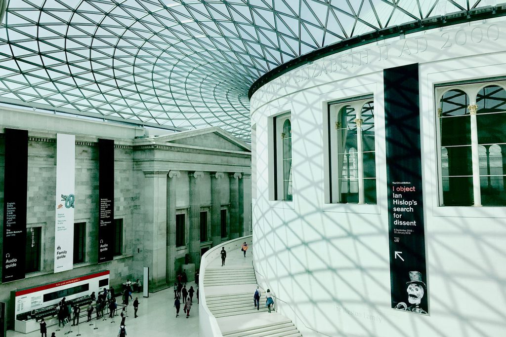 店舗デザインにおけるサイン計画が持つ効果