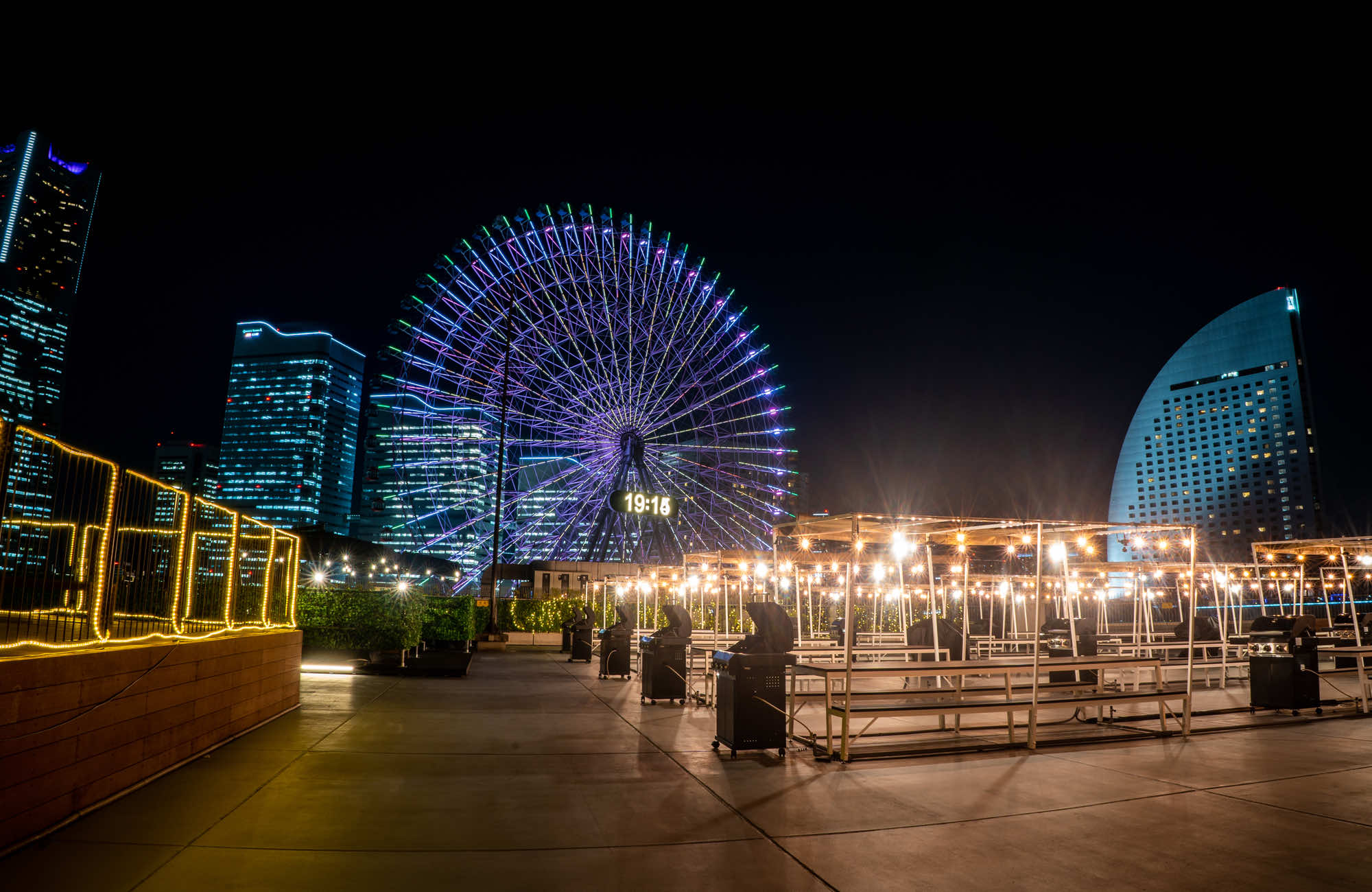 GLAMOROUS SMOKED BBQ iburu