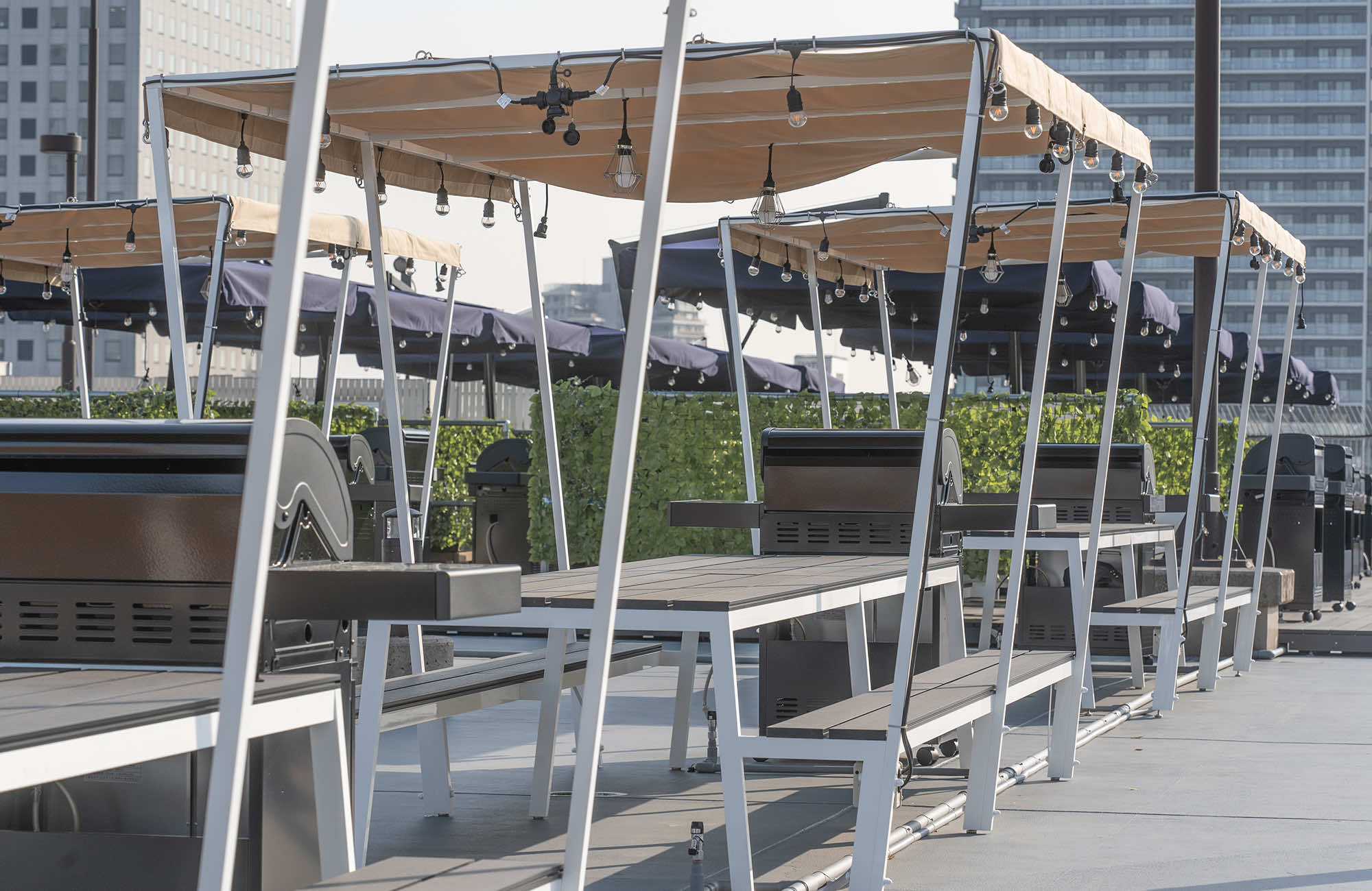 GLAMOROUS SMOKED BBQ iburu